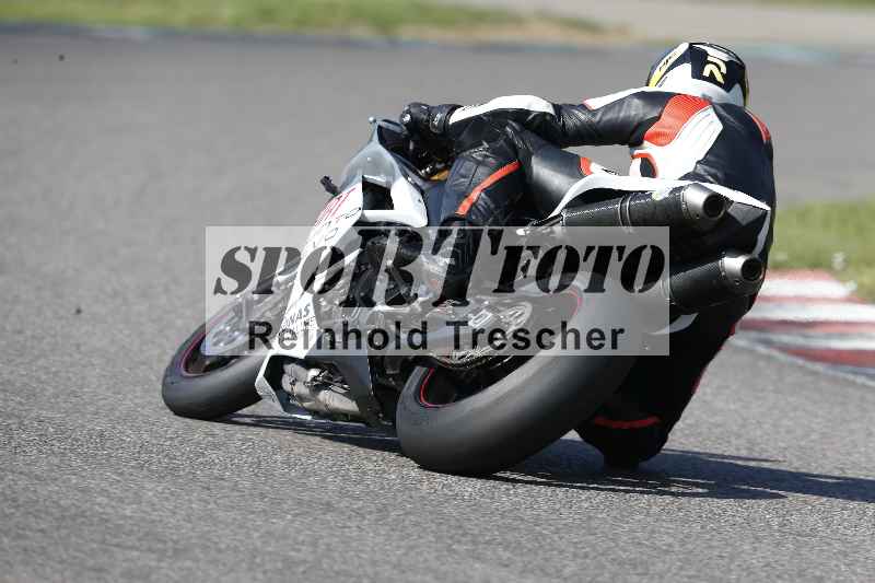 /44 09.08.2025 Plüss Moto Sport ADR/Freies Fahren/backside